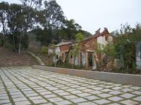 Click Here to view Abandonded Stone House on Kinmen Island in Full Size