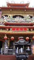 Click Here to view Alishan temple in Full Size