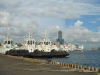 Click Here to view Kaohsiung harbour in Full Size