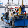Dragnet fishing boat