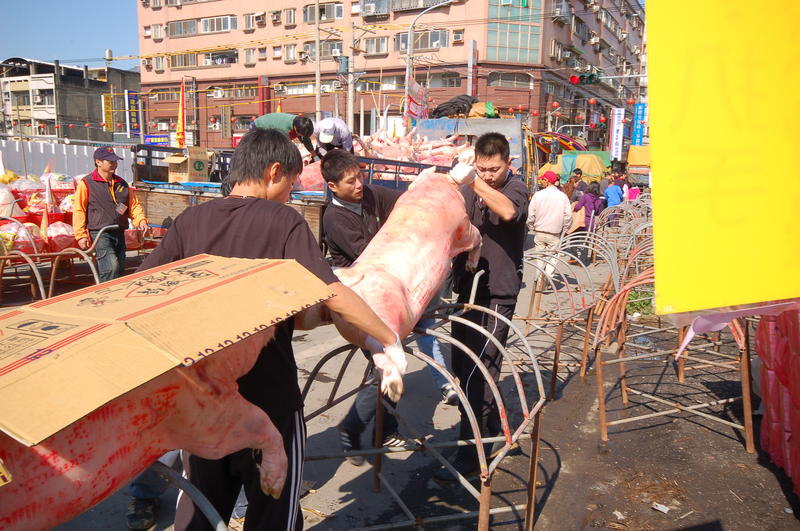 Mounting the Pig