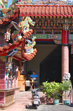 Temple Detail